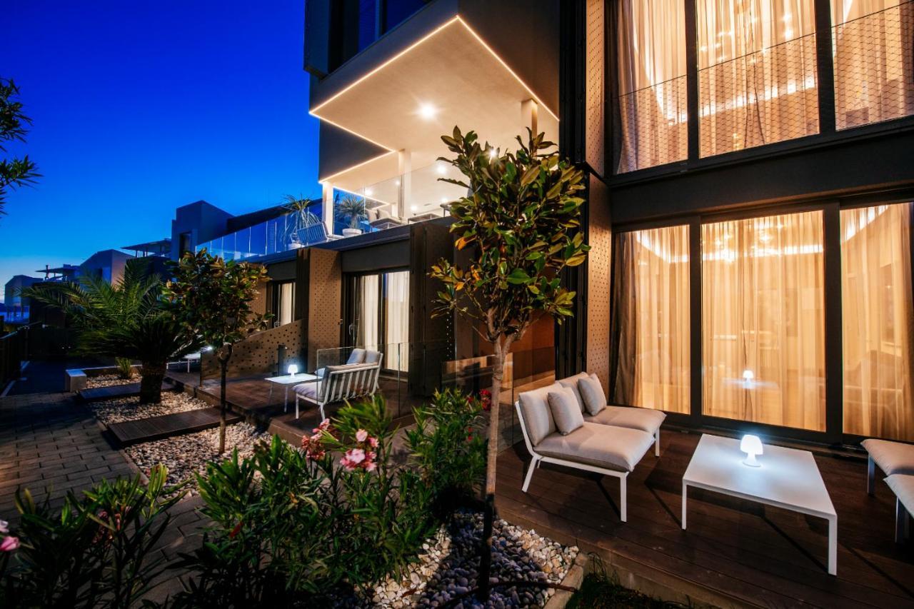 Dedaj - Almaro Apartment *