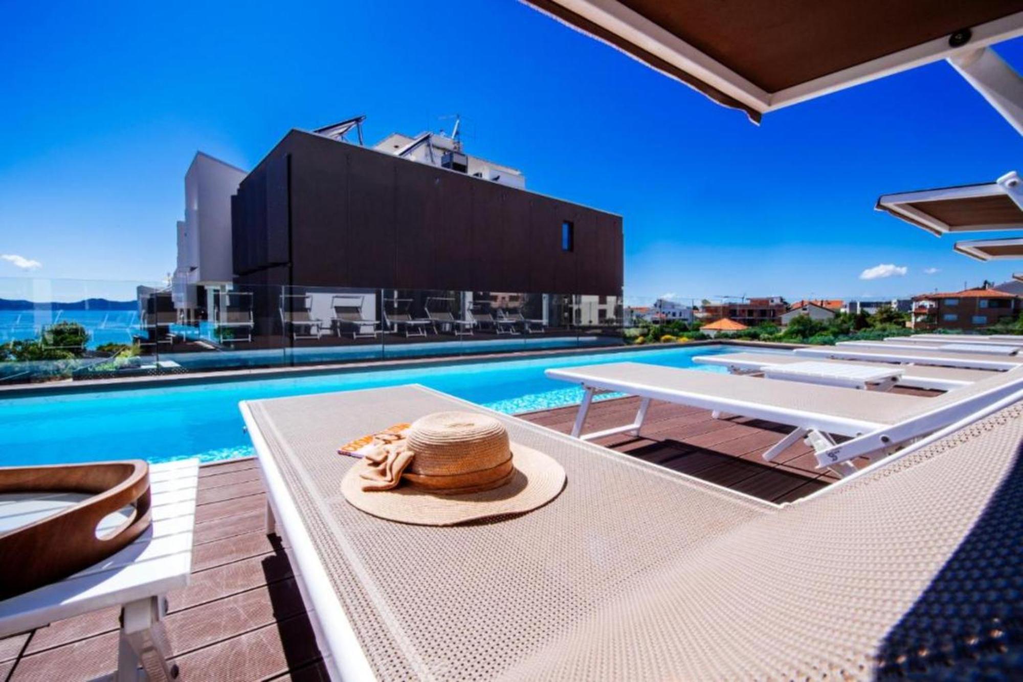 Apartment Dedaj - Almaro